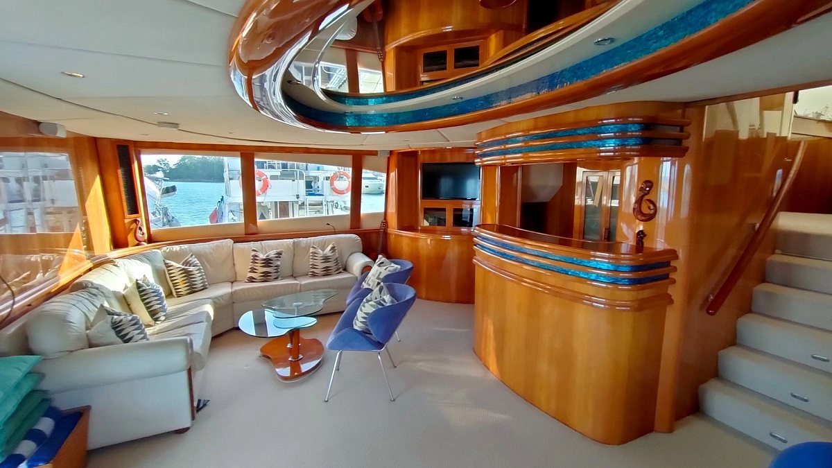 Аренда моторного тримарана Pachoud 86 Power Catamaran на Пхукете